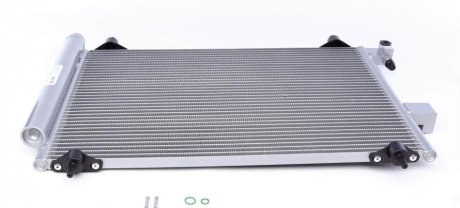 Радиатор кондиционера Citroen C5 II/III/C6/Peugeot 407 1.6-3.0D 02- MAHLE / KNECHT AC 585 001S (фото 1)