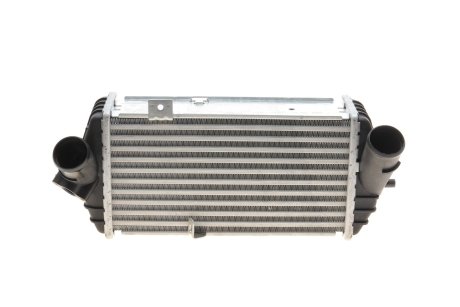 Фото радиатор интеркулера MAHLE MAHLE / KNECHT CI 656 000S Радиатор интеркулера MAHLE MAHLE / KNECHT CI 656 000S