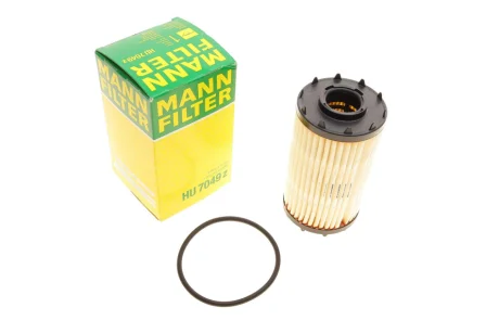 Фільтр масляний Audi A4/A5 3.0 quattro 16-/VW Touareg 3.0TSI 18- -FILTER MANN HU 7049 Z