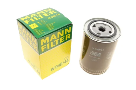 Фільтр масляний Audi A4/VW Passat 94-01 -FILTER MANN W 940/44