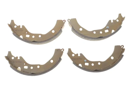 Колодки ручника Subaru Trezia 11-/Toyota Corolla/Yaris 07-17 (228.6x37) Metelli 53-0517