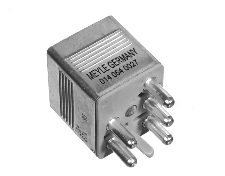 Реле (12V, 20/30A) MERCEDES 123 (C123), 123 T-MODEL (S123), 123 (W123), 124 (A124), 124 (C124), 124 T-MODEL (S124), 124 (W124), 190 (W201), /8 (W114), /8 (W115), C T-MODEL (S202) 01.68-12.13 MEYLE 014 054 0027 (фото 1)