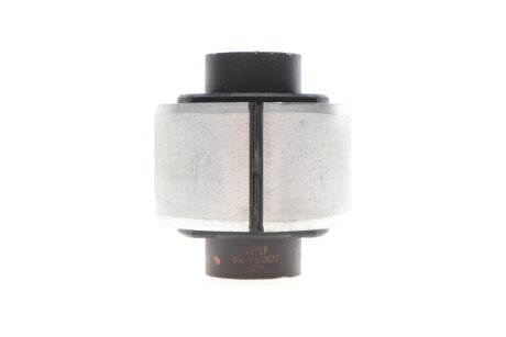 Фото сайлентблок важеля (заднього/знизу) MB Sprinter 907/910 2.0D-Electric 18- MEYLE 014 610 0077 Сайлентблок важеля (заднього/знизу) MB Sprinter 907/910 2.0D-Electric 18- MEYLE 014 610 0077