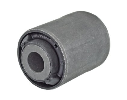 Сайлентблок заднього поперечного важеля MEYLE 7147100014