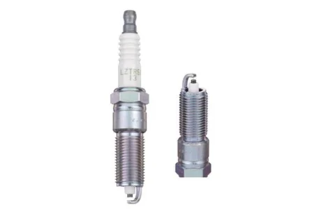 Свічка запалювання LZTR5A-13 (ціна за 1шт) CHRYSLER 300C, VOYAGER IV JEEP WRANGLER III 2.4-6.1 02.00- NGK 4612