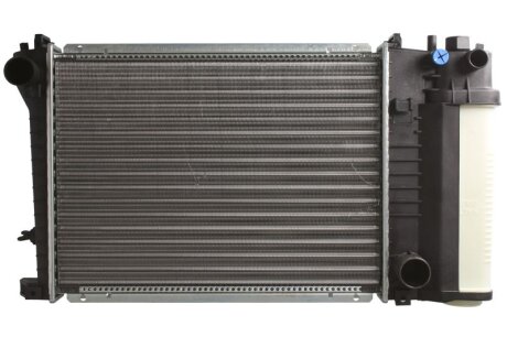 Радіатор охолодження двигуна NISSENS 60735A