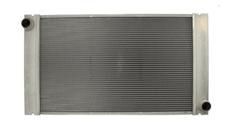 Радіатор охолодження двигуна First Fit NISSENS 60765