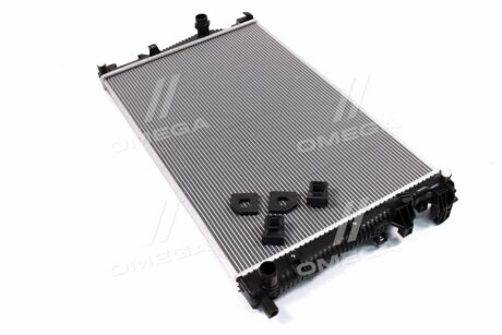 Фото радіатор охолодження двигуна NISSENS 61040 Радіатор охолодження двигуна NISSENS 61040