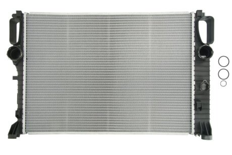 Радіатор охолодження двигуна First Fit NISSENS 62797A