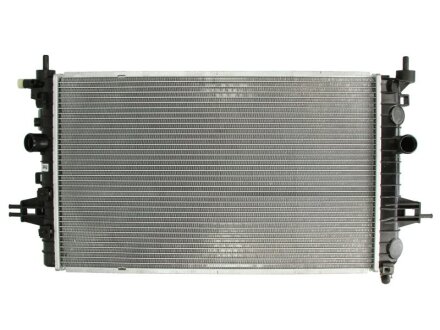 Радіатор охолодження двигуна NISSENS 63028A