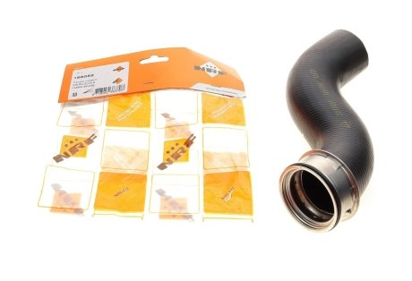 Фото патрубок интеркулера (L) MB Vito (W639) 03- (OM646) NRF 166058 Патрубок интеркулера (L) MB Vito (W639) 03- (OM646) NRF 166058