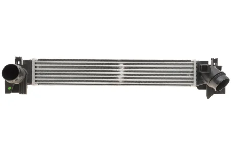Радіатор інтеркулера BMW 1 (F40/F48) 15- (B38) NRF 30944