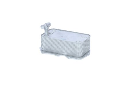 Фото радіатор масляний Audi Q7/VW Touareg 4.2 TDI 09-18 (теплообмінник) NRF 31271 Радіатор масляний Audi Q7/VW Touareg 4.2 TDI 09-18 (теплообмінник) NRF 31271