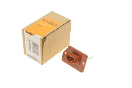 Резистор вентилятора охлаждения двигателя Hyundai Terracan/Kia Sorento 2.4-3.5 01-11 NRF 342098