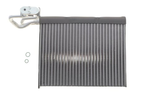 Радіатор кондиціонера BMW X5 (E70/F15/F85)/X6 (E71/E72/F16/F86) 06- (випаровувач) NRF 36200