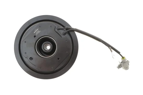 Шків компресора кондиціонера BMW 3 (F30/F80)/5 (F10//F11)/7 (F01/F02/F03) 2.0i/3.0D 08-18 NRF 380104