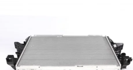 Радіатор охолодження VW Multivan V/T5 03- NRF 53154