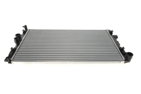 Радіатор охолодження MB Vito (W639) 03- (-/+AC) NRF 53801