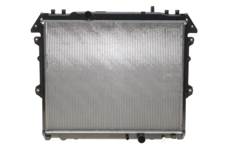 Радіатор охолодження Toyota Hilux 2.5-3.0 D-4D 04- NRF 53921