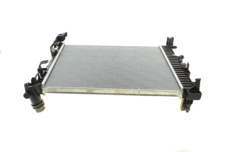 Радіатор охолодження Opel Meriva B 1.4 10-17 NRF 58473