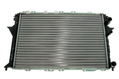 Радіатор охолодження Audi 80/100/A6 90-97 NRF 58868