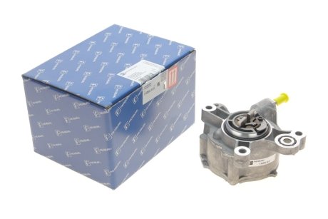 Насос вакуумний Citroen C4/C5/C8/Jumpy/Peugeot 307/308/508/Expert 2.0 HDi 03- PIERBURG 7.02551.11.0