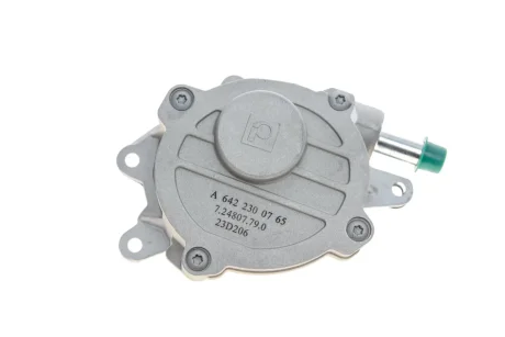 Насос вакуумний MB E-class (W212) 11-15 (OM642) PIERBURG 7.24807.79.0