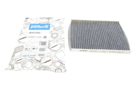 Фільтр салону Ford Fiesta 1.0-1.6TDCI 08- (вугільний) PURFLUX Purflux AHC282