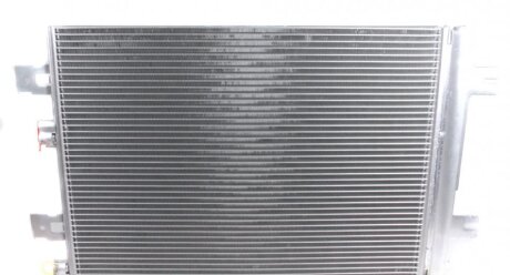 Конденсор logan i / sandero i RENAULT 921007794R
