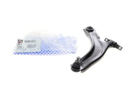 Важіль підвіски (передній/знизу) (R) Renault Koleos 08-/Nissan Qashqai/X-Trail 07-13 RTS 96-09227-1