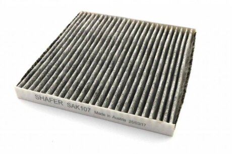 Фільтр салонний вугільний на Volvo S40, V40 95-04 SHAFER SAK107