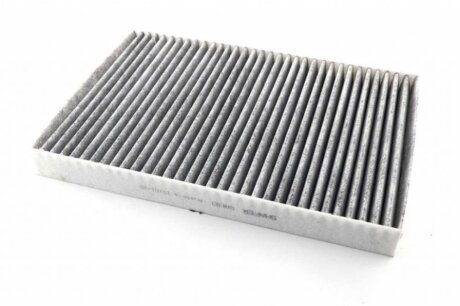 Фільтр салонний вугільний на Audi A4 01-08, A6 97-05 SHAFER SAK93