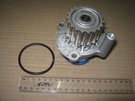 Помпа води Skoda Fabia 1.4TDI/1.9TDI 00-10/Octavia 1.9TDI 04-13/VW Caddy/Golf/T5/Polo 1.9TDI 05-10 (WPQ1196) SKF VKPC 81417 (фото 1)