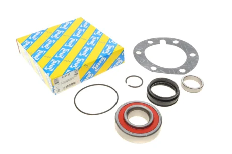 Підшипник маточини (задньої) Toyota Hilux 2.5/3.0D 05- SNR NTN R141.57