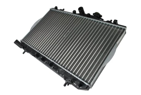 Радіатор двигуна (мкпп) HYUNDAI ACCENT, ACCENT I 1.3/1.5 10.94-01.00 THERMOTEC D70503TT