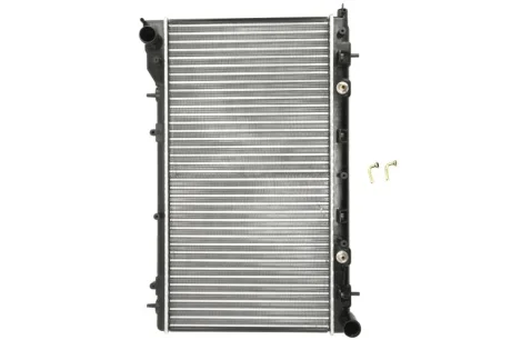 Радіатор двигуна SUBARU FORESTER 2.0/2.5 02.02-12.08 THERMOTEC D77009TT