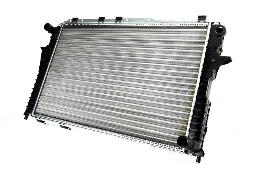 Радіатор двигуна (мкпп) AUDI 100 C4, A6 C4 2.0-2.8 12.90-12.97 THERMOTEC D7A015TT (фото 1)