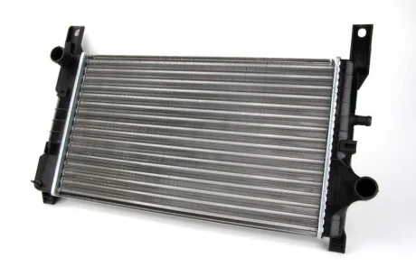Радіатор двигуна (мкпп) FORD FIESTA, FIESTA II, FIESTA III 1.0-1.8D 08.83-02.96 THERMOTEC D7G024TT