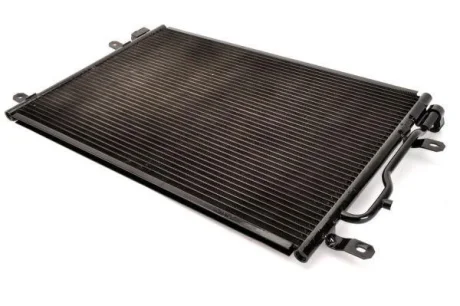 Радіатор кондиціонера AUDI A4 B6, A6 C5, ALLROAD C5 1.6-4.2 11.00-12.05 THERMOTEC KTT110146