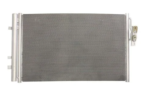 Радіатор кондиціонера (з осушувачем) BMW X3 (F25), X4 (F26) 1.6-3.0D 09.10-03.18 THERMOTEC KTT110231