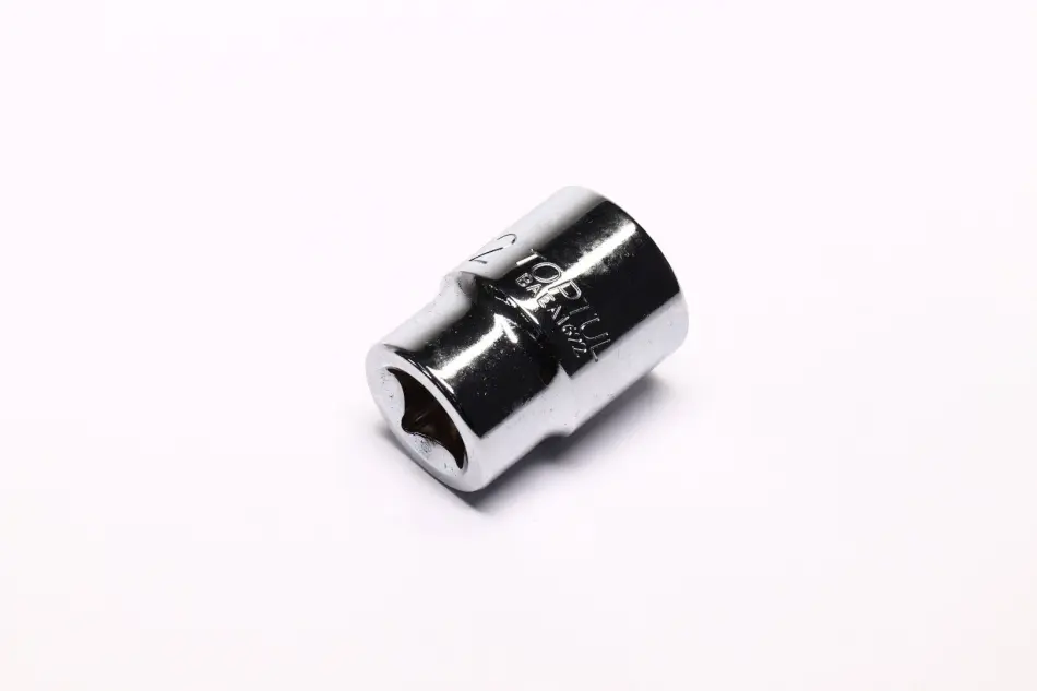 Насадка 1/2" (12,5 мм), 6-кутна, розмір насадок 6/12-кутних (мм): 22 мм, довжина: 40 мм, тип: B, обробка: дзеркало / сатинний хром Toptul BAEA1622 (фото 1)