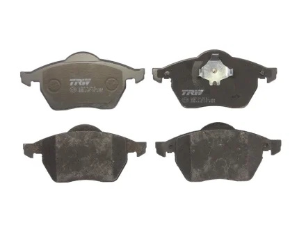 Комплект гальмівних колодок передн, AUDI A3, A4 B5, A6 C4, TT SEAT IBIZA III, LEON, TOLEDO II SKODA OCTAVIA I VW BORA, GOLF III, PASSAT B3/B4, VENTO 1.4-2.9 06.91-12.10 TRW GDB1275