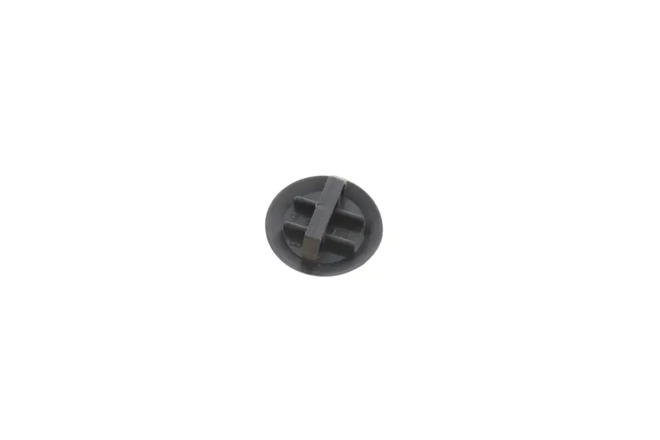 Заглушка кузова VW Golf/Jetta/Passat 97-14 VAG 893803593A (фото 1)
