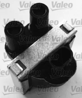 Котушка запалювання ALFA ROMEO 145, 146, 155 FIAT CINQUECENTO, COUPE, DOBLO, PALIO, PANDA, PUNTO, SEICENTO / 600, SIENA, STRADA, TEMPRA, TIPO, UNO LANCIA DEDRA, DELTA I, DELTA II 0.7-2.0 10.84- Valeo 245111