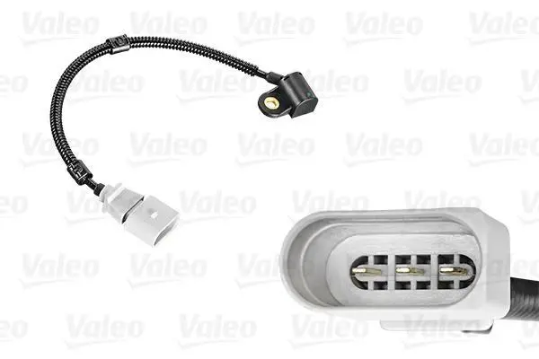 Датчик положення розподільчого валу AUDI A3, A4 B7, A6 C6 MITSUBISHI GRANDIS, LANCER VIII, OUTLANDER II SEAT ALTEA, ALTEA XL, LEON, TOLEDO III SKODA OCTAVIA II, SUPERB II 2.0D 02.03- Valeo 253821 (фото 1)