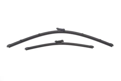 Щітки склоочисника (680/425mm) Citroen C5/Peugeot 3008/5008 16- Valeo 577930