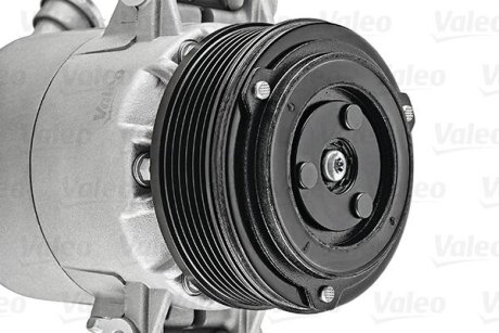 Компресор кондиціонера Opel Astra H 1.9CDTI 04-10/Zafira 05-15 Valeo 813102