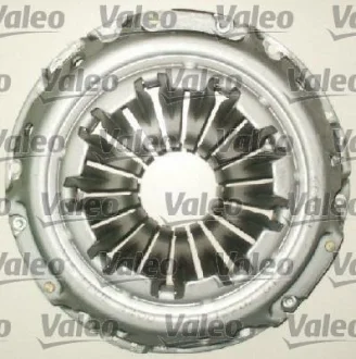 Комплект зчеплення RENAULT LAGUNA II 1.8/2.0 03.01-12.07 Valeo 826207