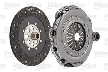 Комплект зчеплення з підшипником (225мм) CITROEN BERLINGO, BERLINGO MULTISPACE, C2, C3 I, C3 PICASSO, C4, C4 GRAND PICASSO I, C4 I, C4 PICASSO I, C5 II, C5 III, XSARA PICASSO 1.6D/2.0D 08.00- Valeo 826550