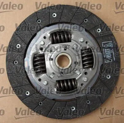 Комплект зчеплення RENAULT CLIO III, MEGANE I, MODUS, TWINGO II, WIND 1.2/1.6 11.01-12.14 Valeo 826817 (фото 1)